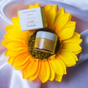 Lip scrub