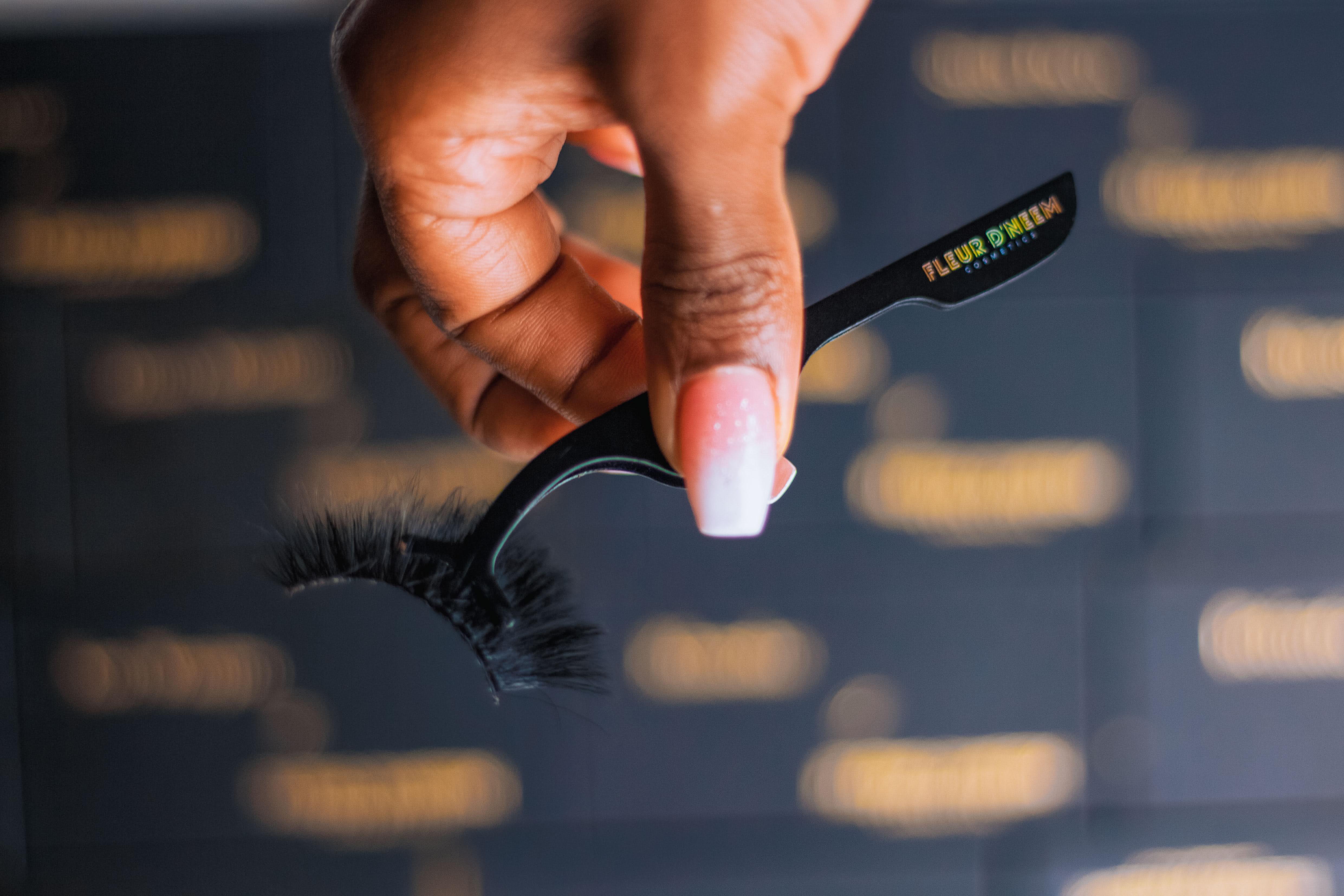 Tweezers